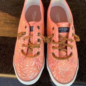Sperry shoes size 7.5